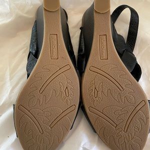 Shoes black wedge heel